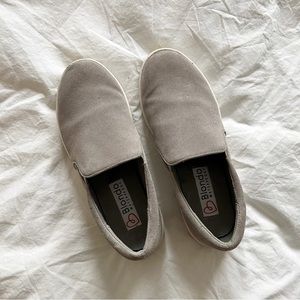 Blondo Light Gray Slip-On Waterproof Sneakers